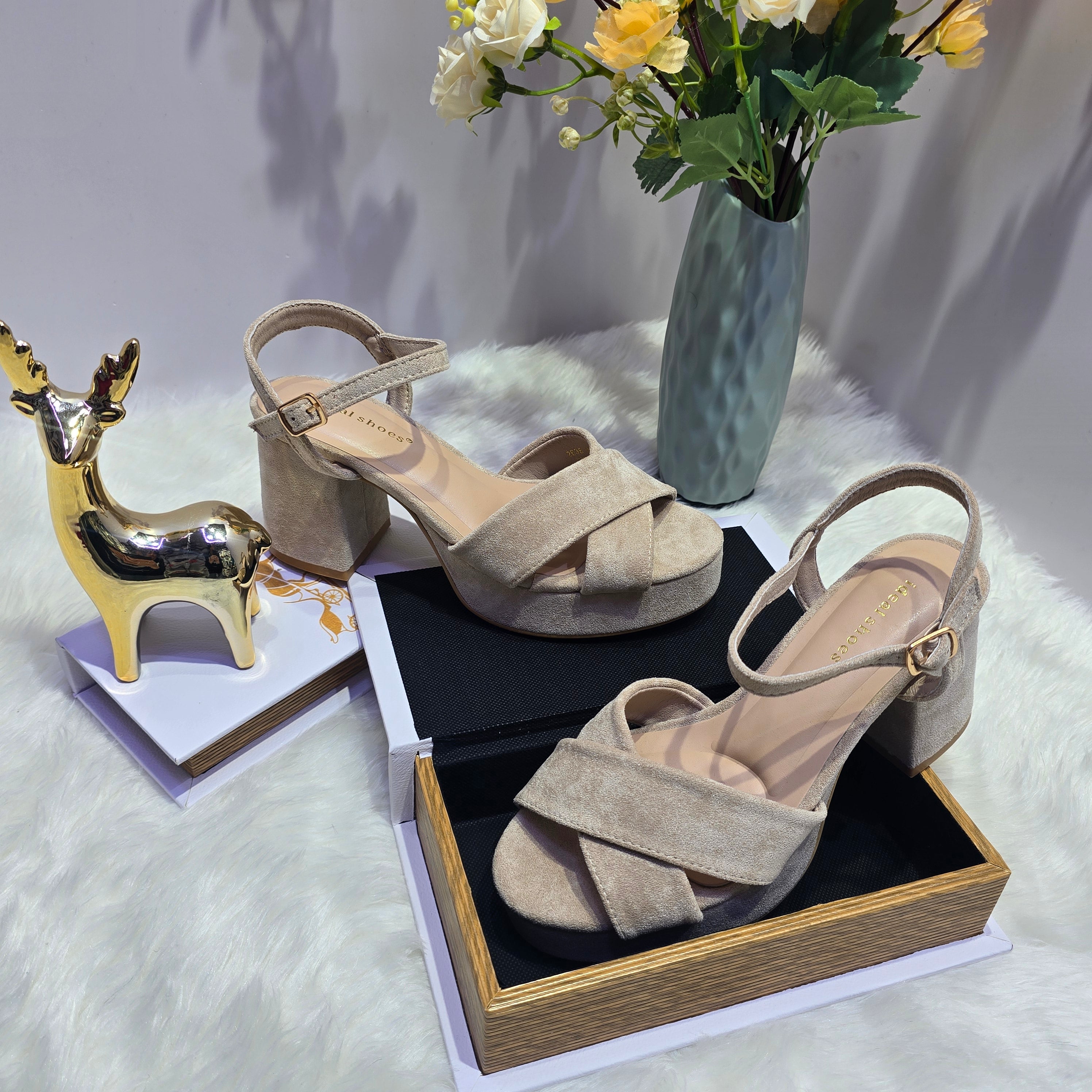 Sandales à Talons Bloc « Ideal Shoes »