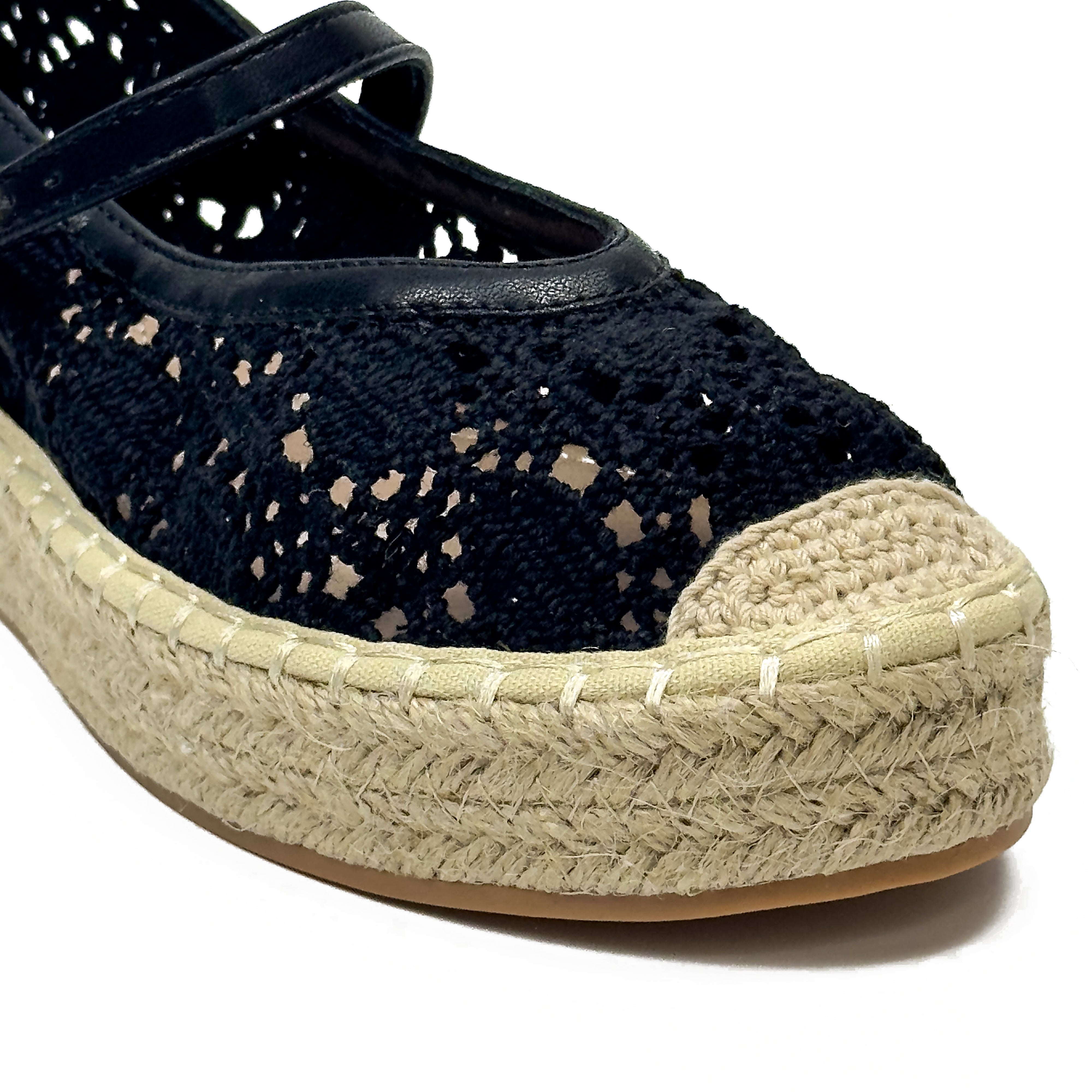 Espadrilles Ballerines Style Mary Jane en Crochet Crocheté