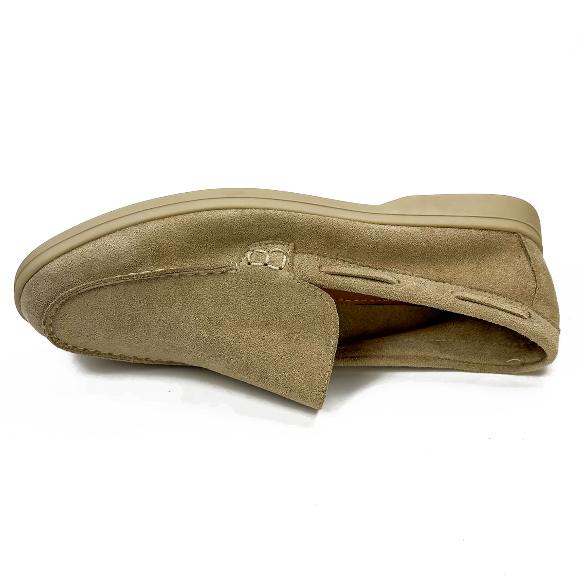 Mocassins femme aspect daim beige clair, vue de dessus – SELEX