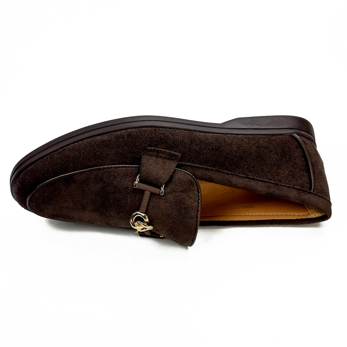 Mocassins femme aspect daim marron foncé à ornement doré, vue de dessus – SELEX