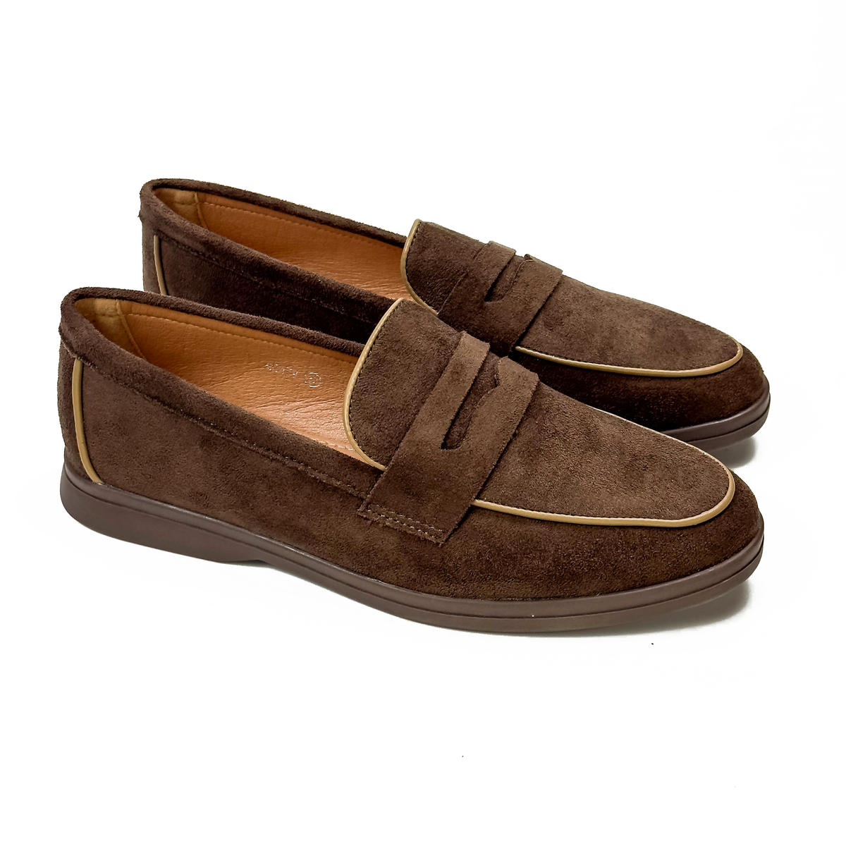 Mocassins femme à bride aspect daim marron, vue de la paire – SELEX