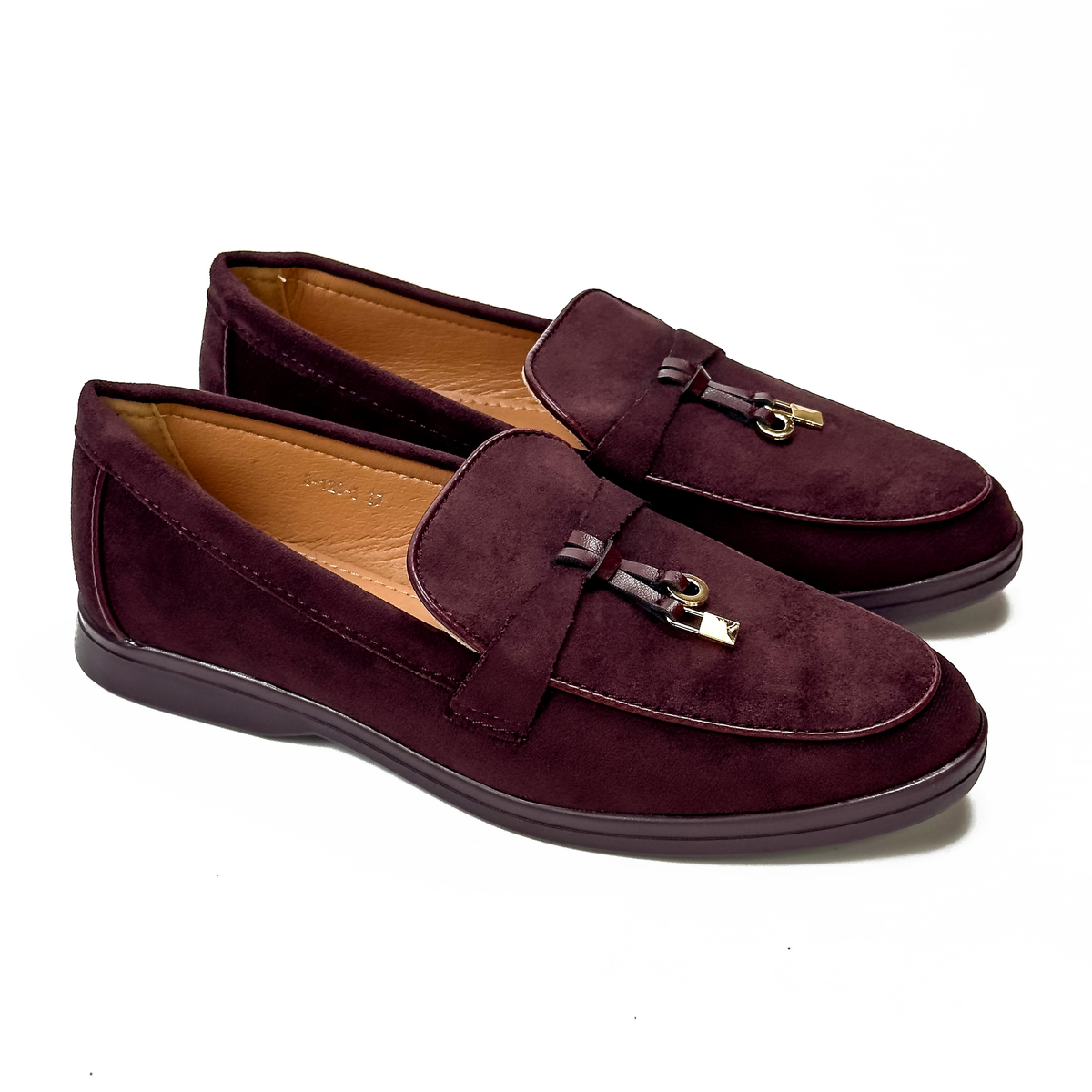 Mocassins femme bordeaux à bride et ornement métallique, vue de la paire – SELEX