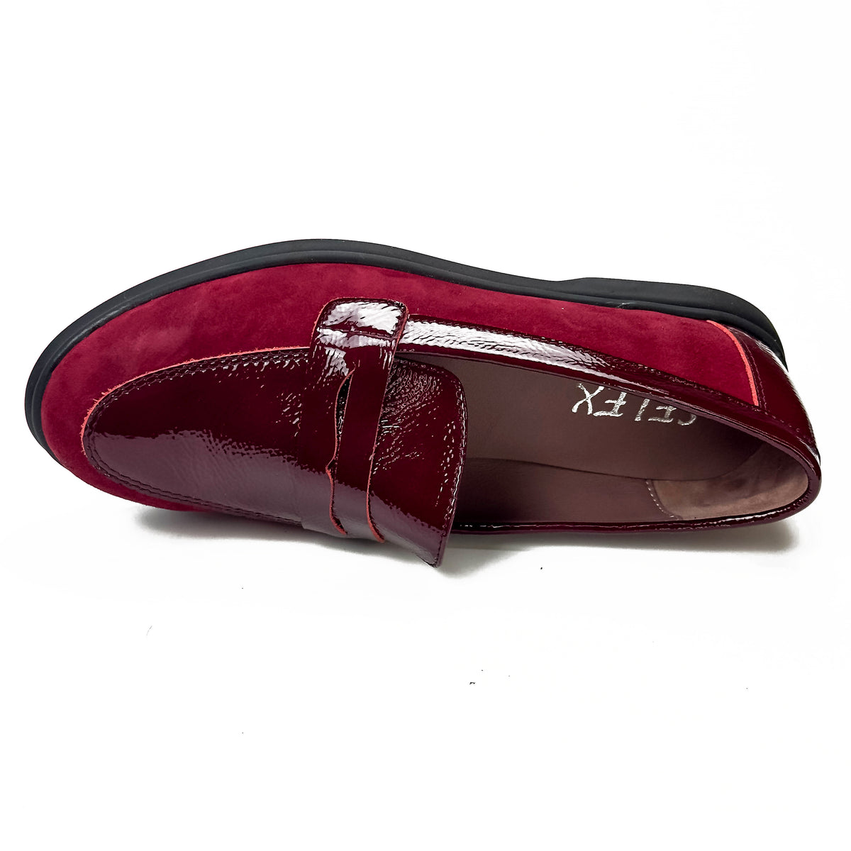 Mocassins femme en cuir 100 % bordeaux à empiècements contrastés, vue de dessus – SELEX