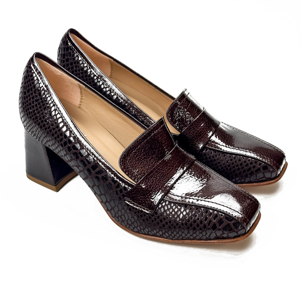 Mocassins femme à talon en cuir 100 % bordeaux, vue de la paire – SELEX