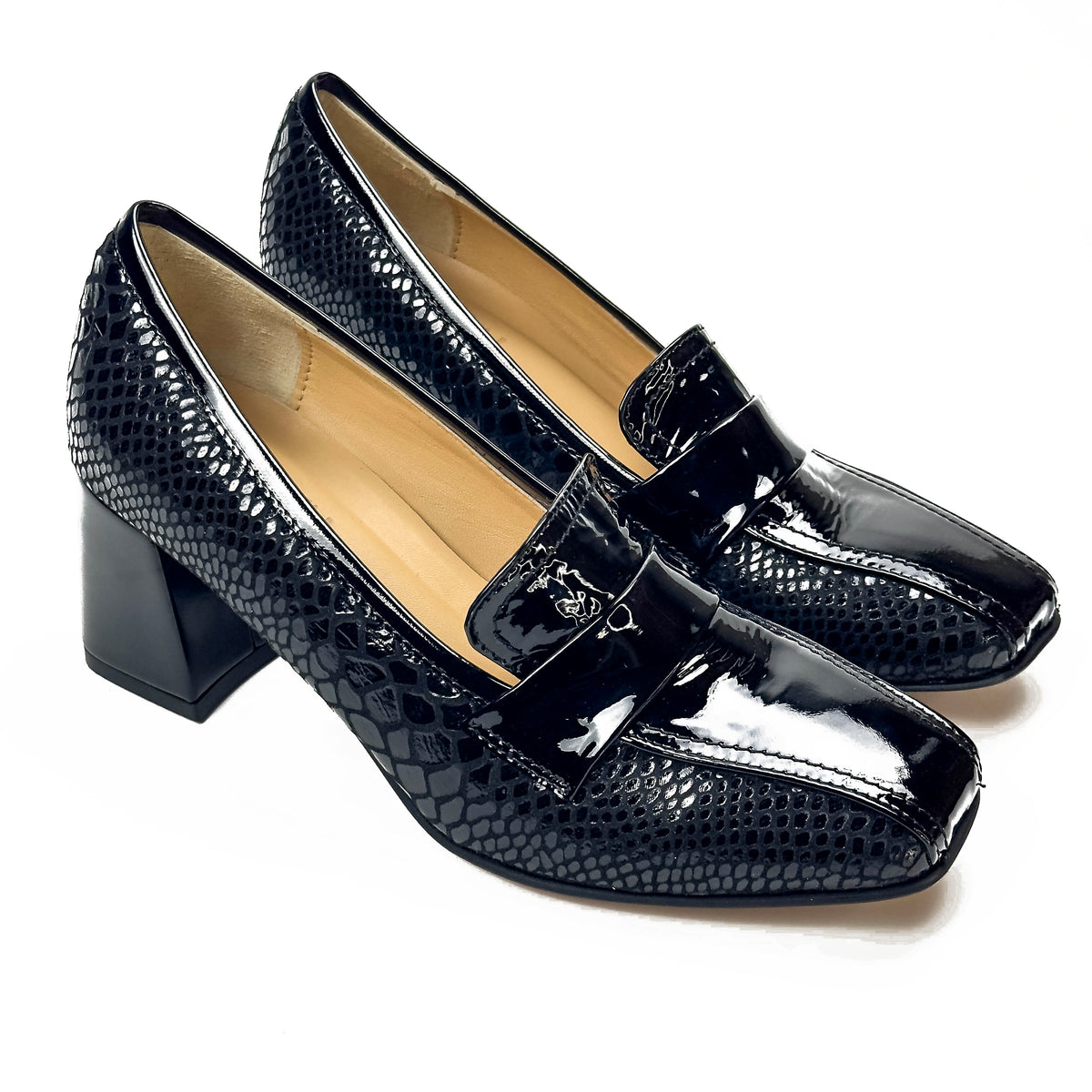 Mocassins femme à talon en cuir 100 % noir, vue de la paire – SELEX